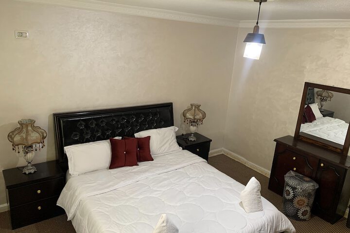 Room 10 of 22