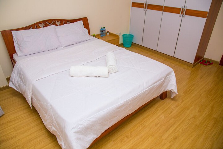 Room 8 of 31
