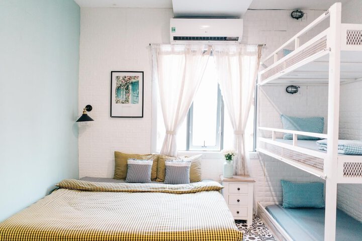 Room 11 of 35