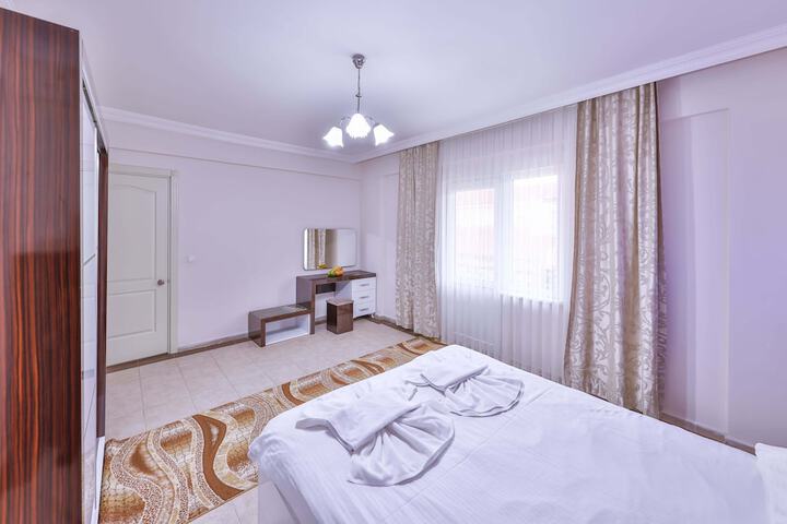 Room 7 of 53