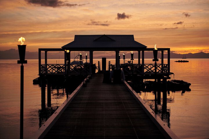 Sundeck 49 of 56