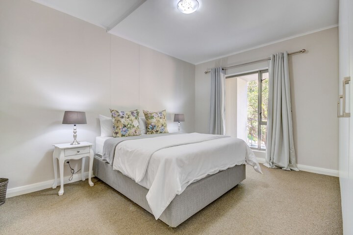 Room 2 of 23