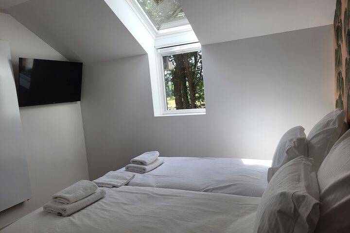 Room 5 of 15