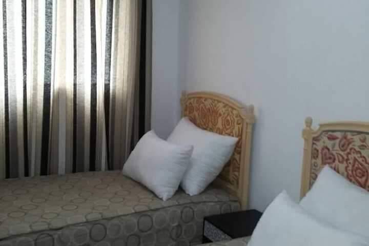 Room 3 of 7