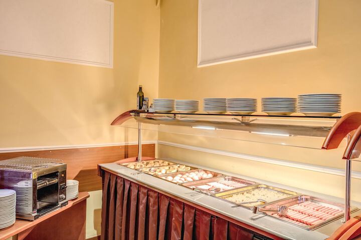 Breakfast/Coffee Service 50 of 76