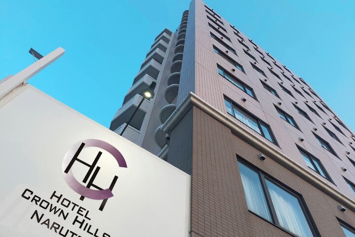HOTEL CROWNHILLS NARUTO
