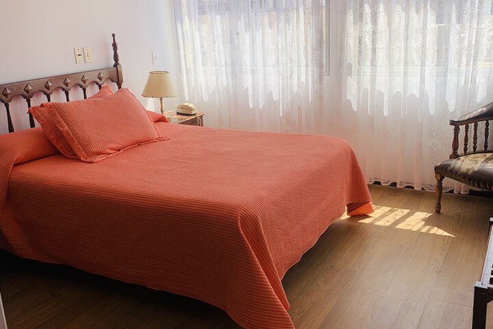 Room 10 of 65