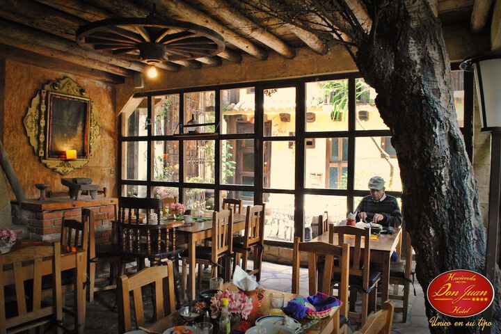 Dining Photos