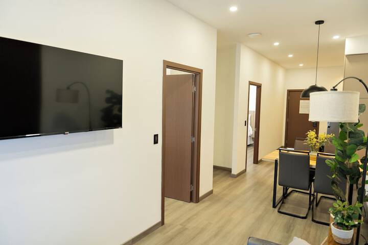 Room 10 of 16