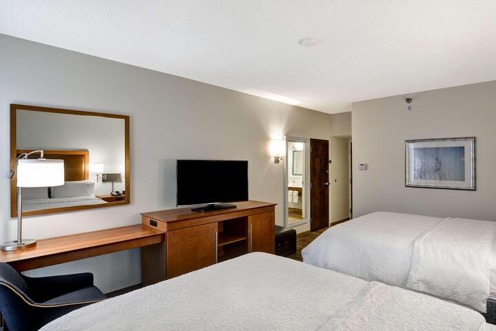 1 Queen Bed | Refrigerator (11 of 11)