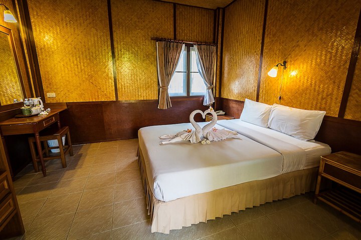 Room 4 of 71