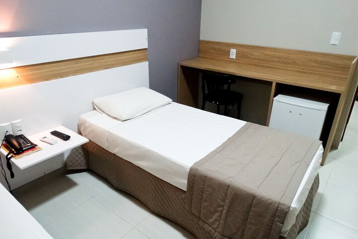 Room 10 of 49