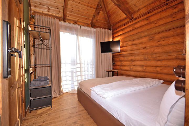 Room 21 of 76