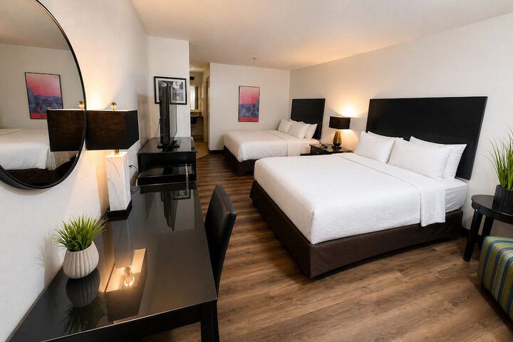 Room 3 of 18