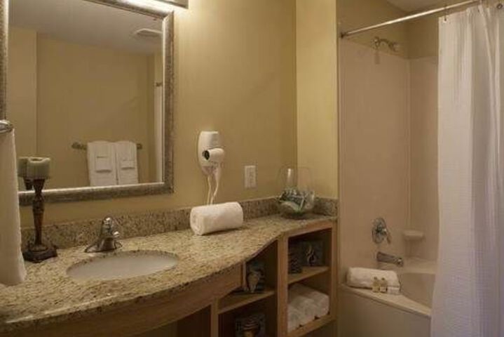 Room 6 of 30