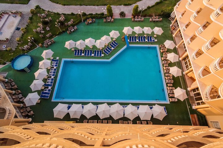 Pool Hotel