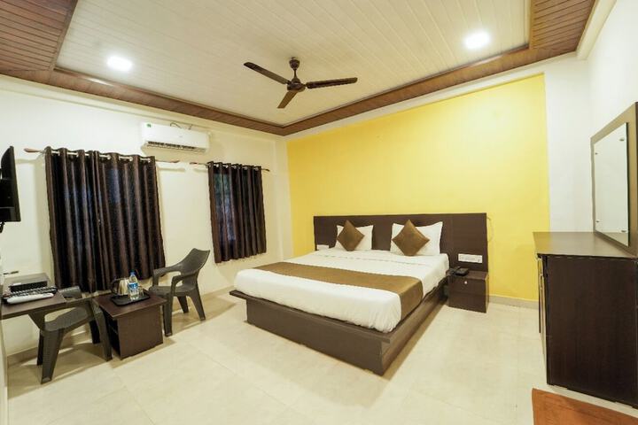 Room 13 of 24