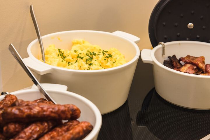Breakfast/Coffee Service 91 of 129