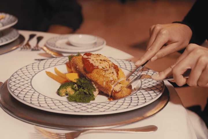 Dining 112 of 163