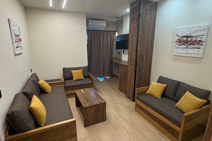 Room 64 of 119