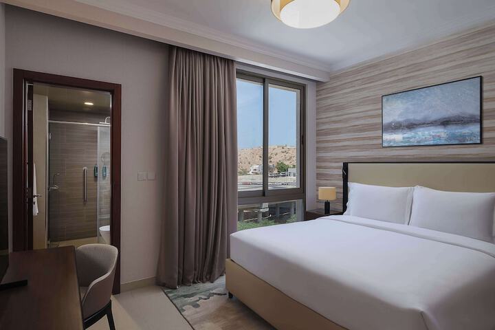 Room 7 of 33
