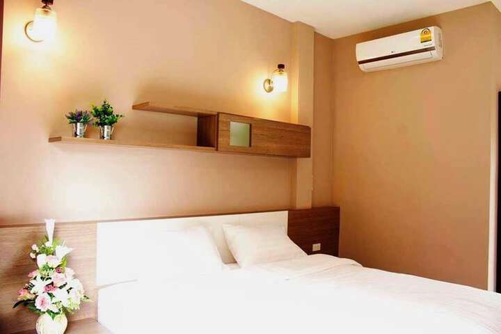 Room 5 of 31