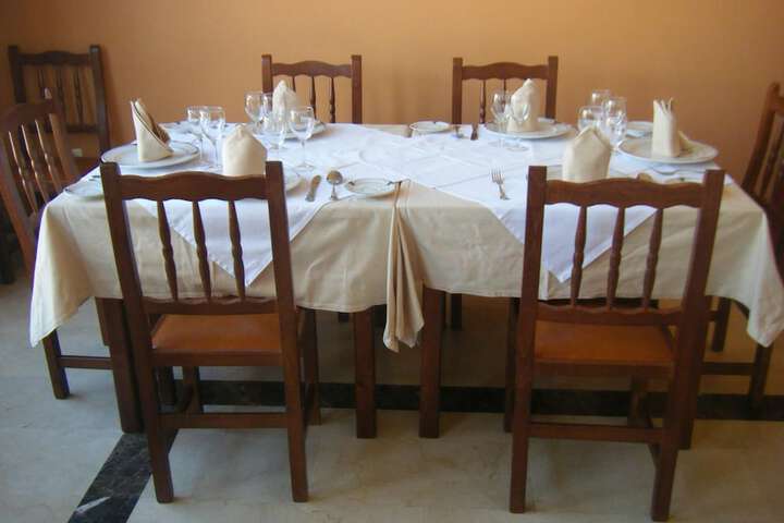 Dining 26 of 42