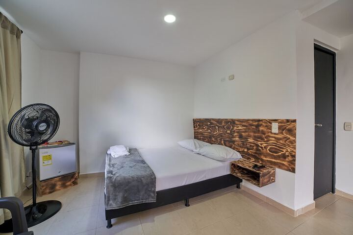 Room 14 of 40
