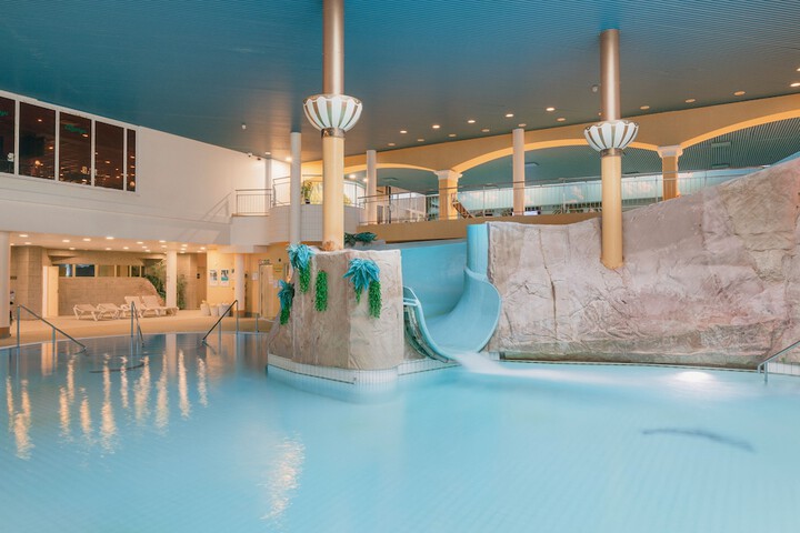 Pool 49 of 74