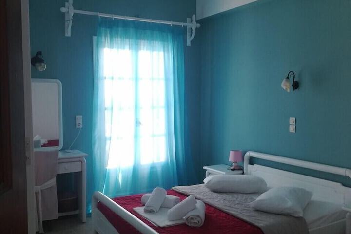 Room 7 of 36