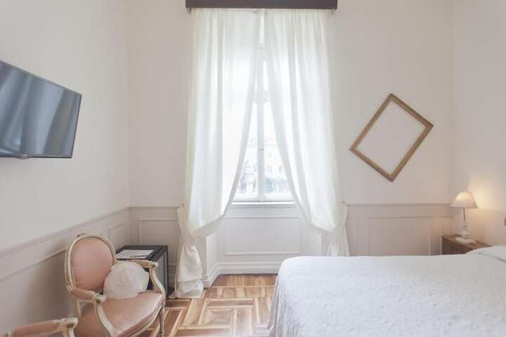 Room 5 of 47