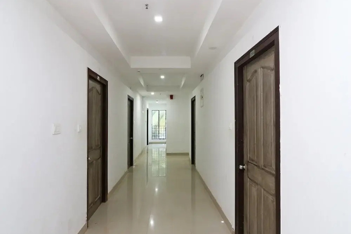 Room 14 of 16