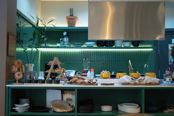 Dining 55 of 77