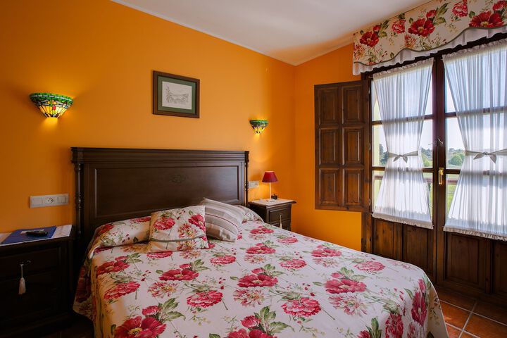 Room 6 of 63