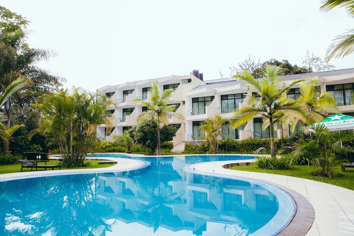 Pool Hotel