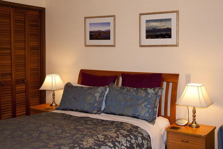 Room 5 of 28