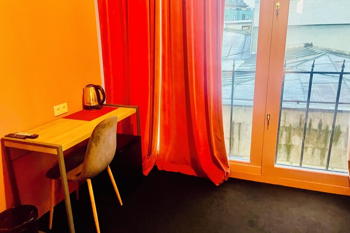 Room 51 of 116
