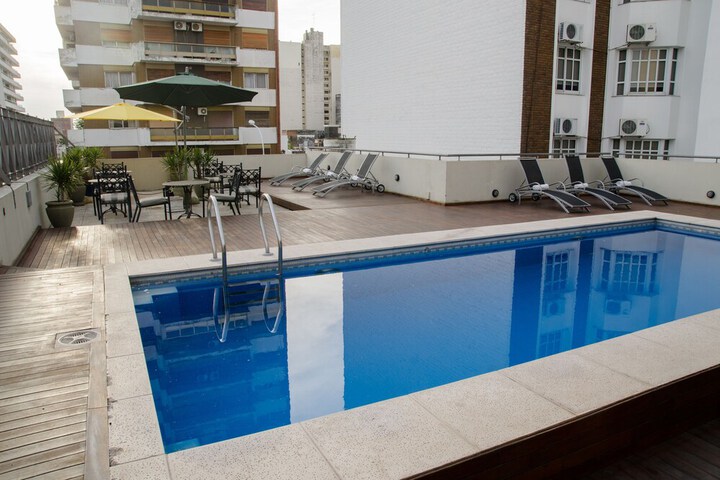 Hotel Pool