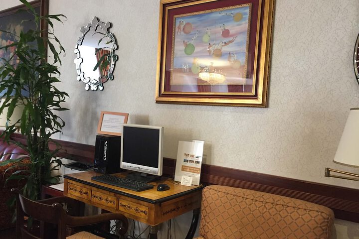 Business Center 57 of 70