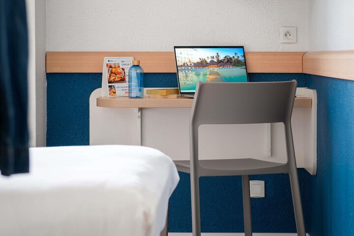 Room 8 of 59