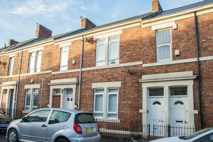 Lovely and Comfortable 3 Bed Flat Tamworth