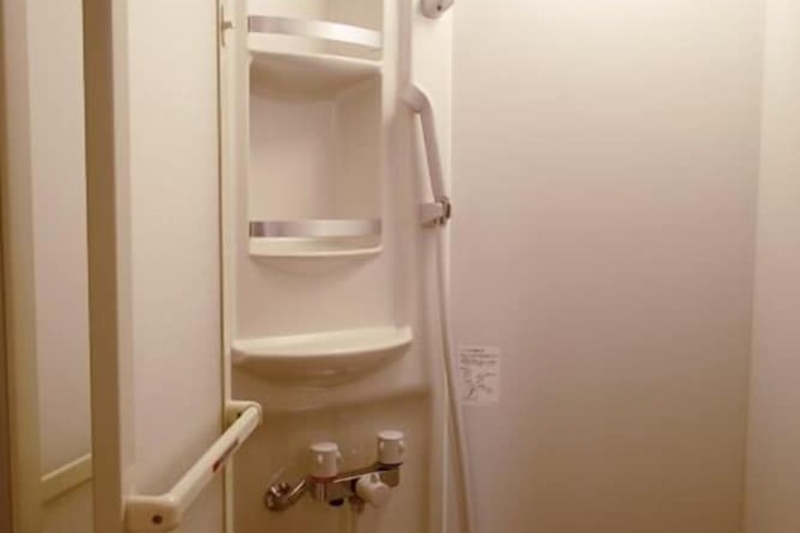 Room 12 of 40