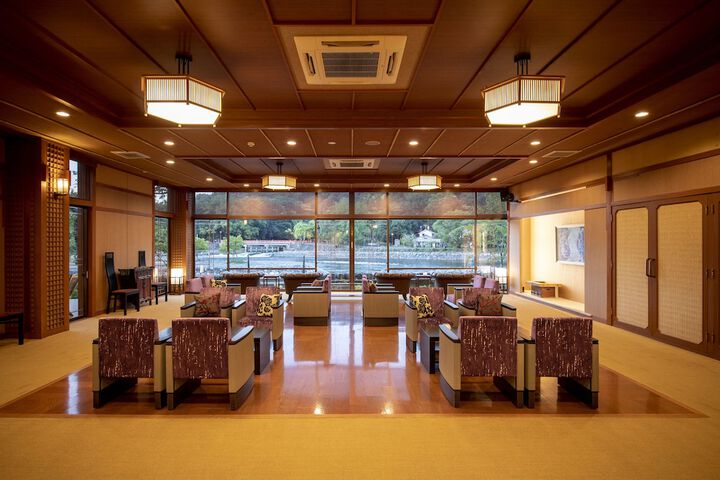 Hotel Lobby