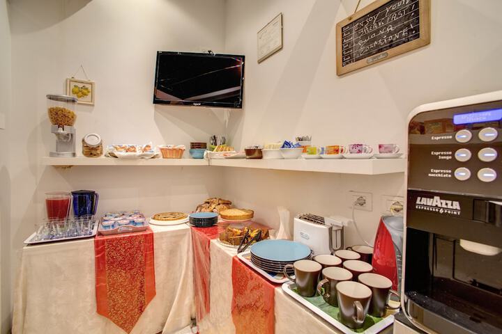 Breakfast area