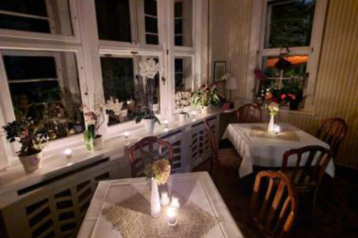 Dining 21 of 22