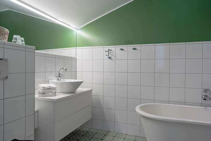 Room 14 of 26