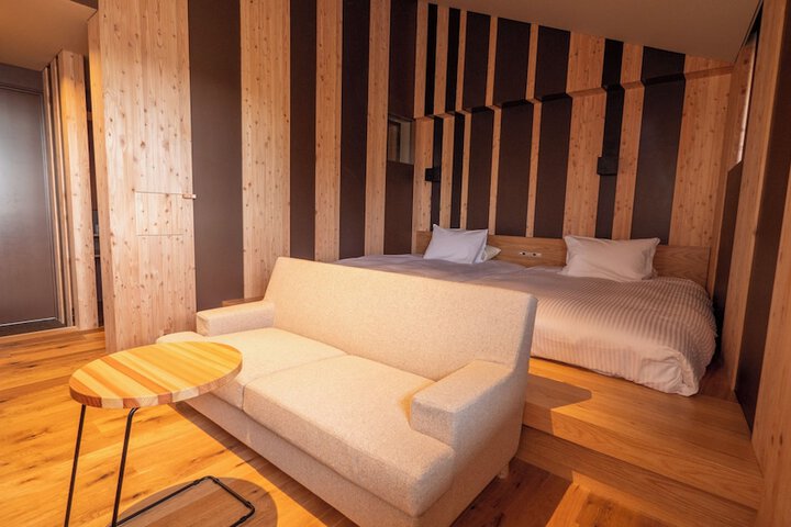 Room 10 of 40