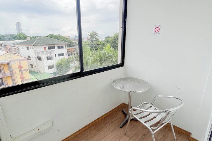 Room 56 of 94