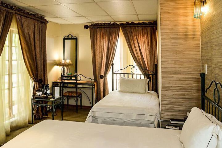 Room 4 of 29