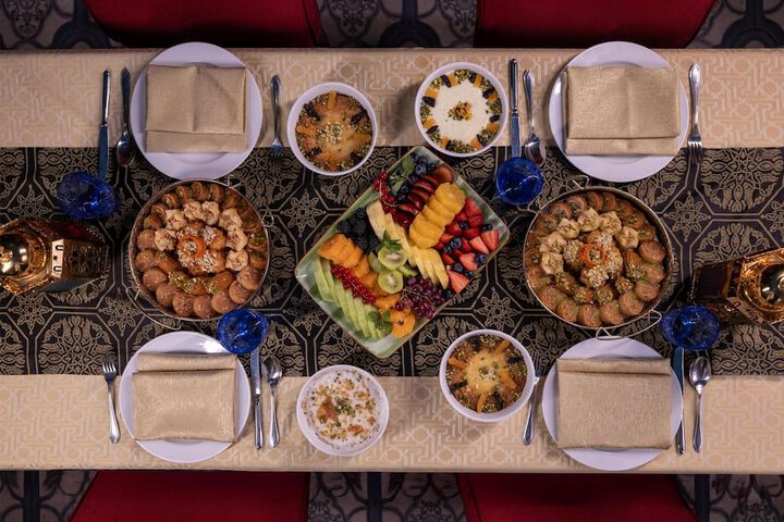 Dining 102 of 208